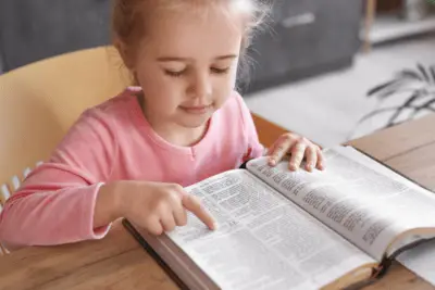 25 (Easy to Memorize) Bible Verses for Kids